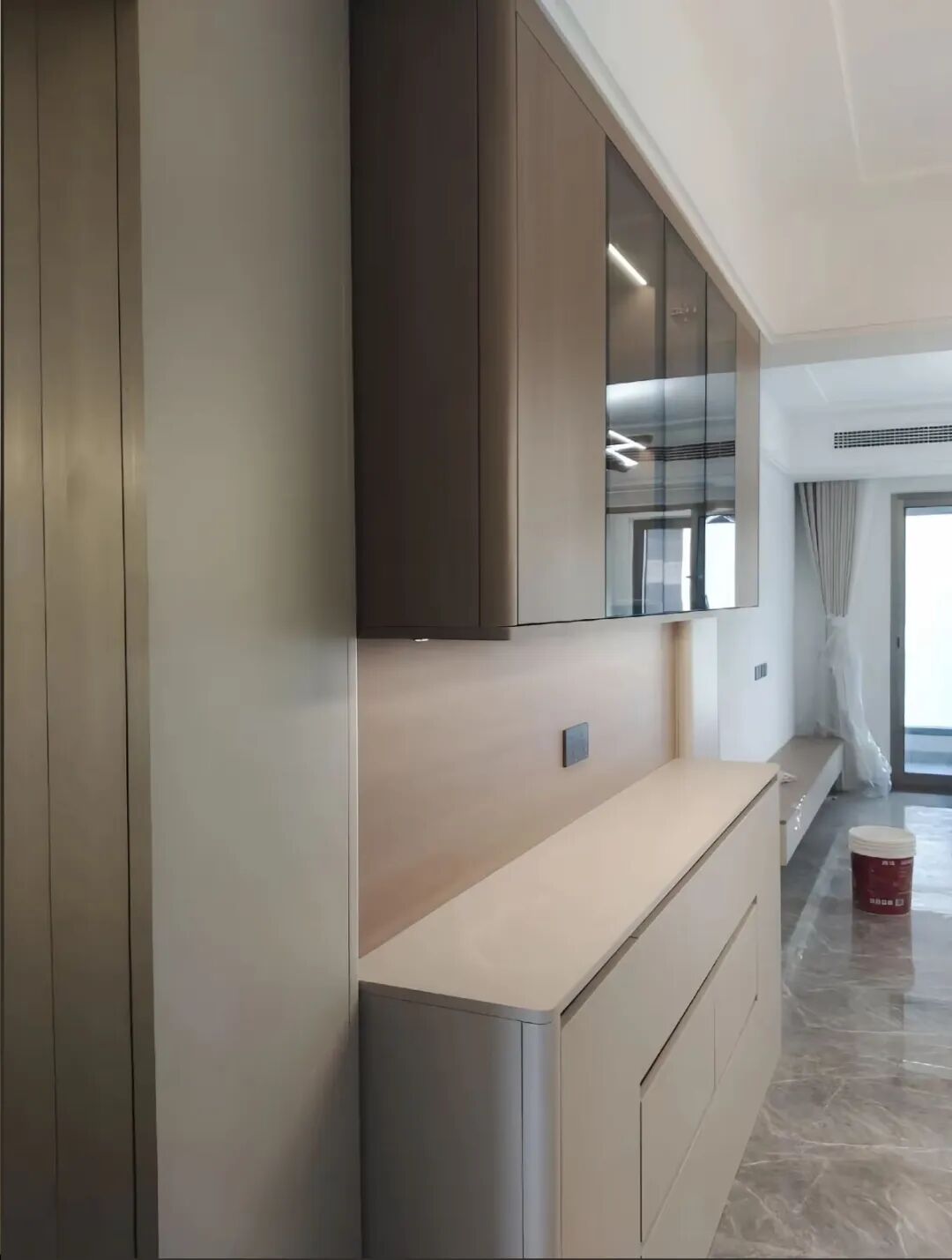 包覆纸复贴三胺纸:如何以柔性材料工艺,实现门墙柜一体化? 包覆纸复贴三胺纸:如何以柔性材料工艺,实现门墙柜一体化?