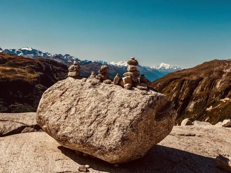 晶钻饰界板:一种超轻薄、能透光、可造型的仿石材饰面材料! 晶钻饰界板:一种超轻薄、能透光、可造型的仿石材饰面材料!