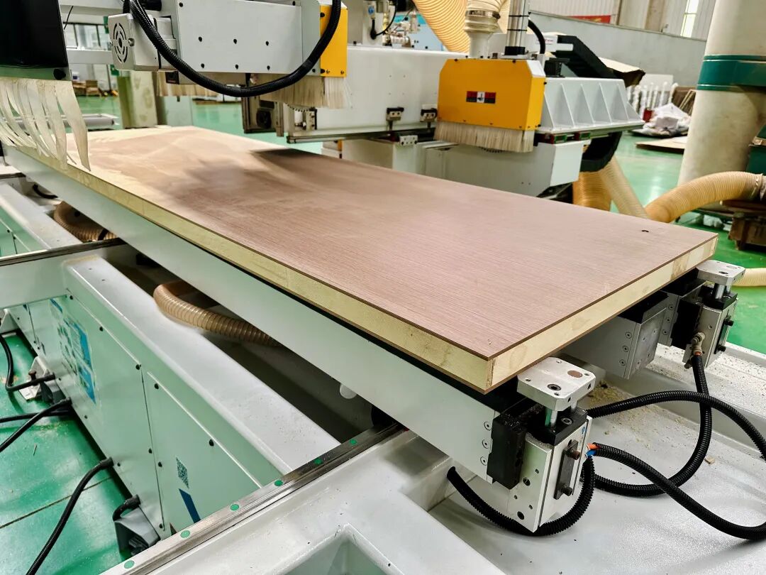 “顶底”之争:加工基准的演变,藏着木门制造的进化史 “顶底”之争:加工基准的演变,藏着木门制造的进化史