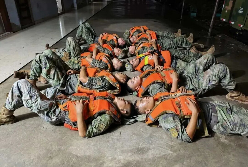 尚驰集团定制睡眠物资捐赠绿舟救援队,护航广西、河北等防汛一线 尚驰集团定制睡眠物资捐赠绿舟救援队,护航广西、河北等防汛一线