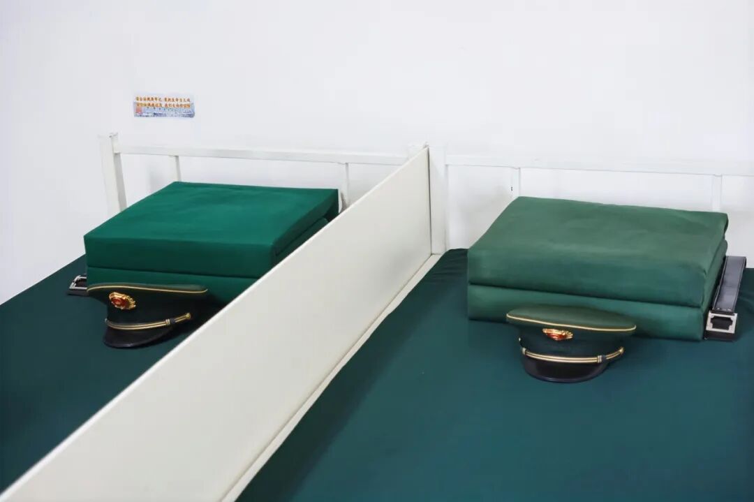 尚驰家居开展“八一拥军送暖”慰问活动 ,致敬长城武警共庆建军99周年 尚驰家居开展“八一拥军送暖”慰问活动 ,致敬长城武警共庆建军99周年