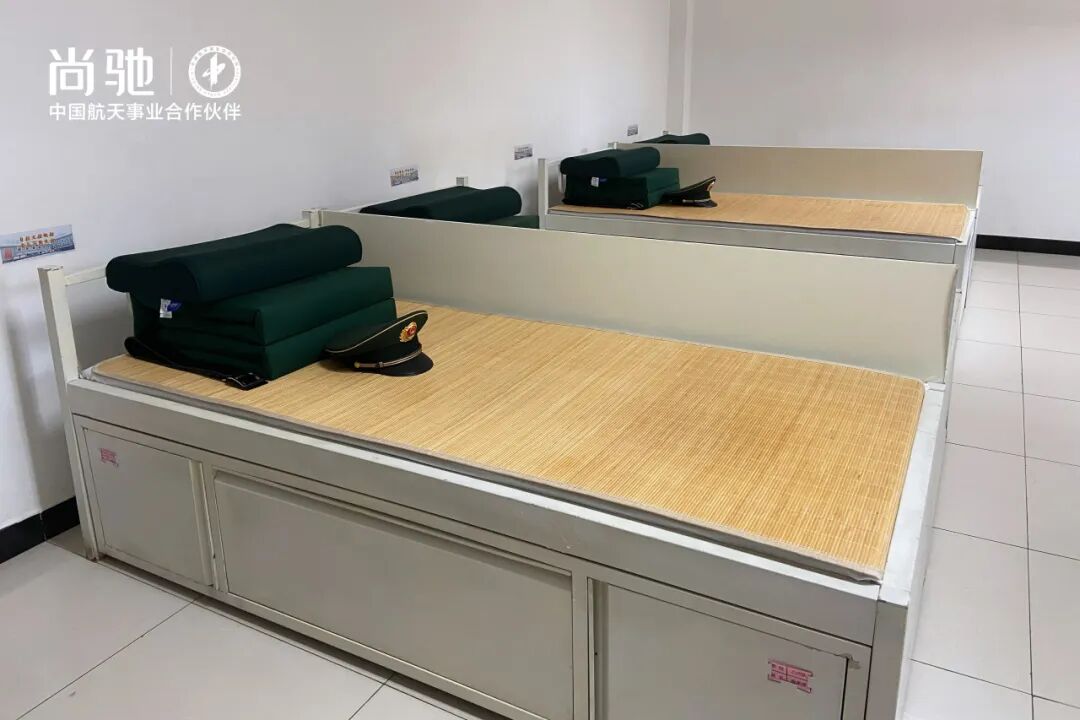 再赴长城,致敬卫士|尚驰向八达岭武警部队捐赠定制宇航枕 再赴长城,致敬卫士|尚驰向八达岭武警部队捐赠定制宇航枕