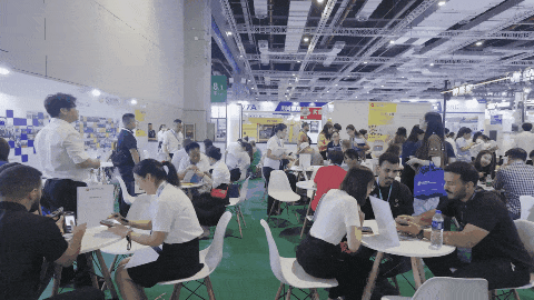 WMF 2026盛大启幕：四十年见证木工智造跃迁，二十家领军企业荣膺“40周年荣誉殿堂伙伴”