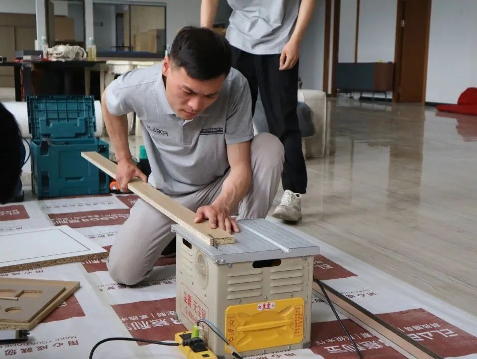 告别砂光不均、返工率高，电子琴键砂光机，让精密加工更“聪明”！