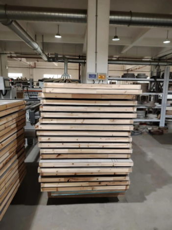 套板净尺锯如何通过技术创新实现套板尺寸精度的提升？