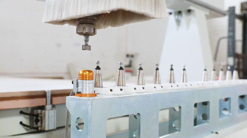 180° 旋转主轴一体机：门墙柜混产一体化加工方案！