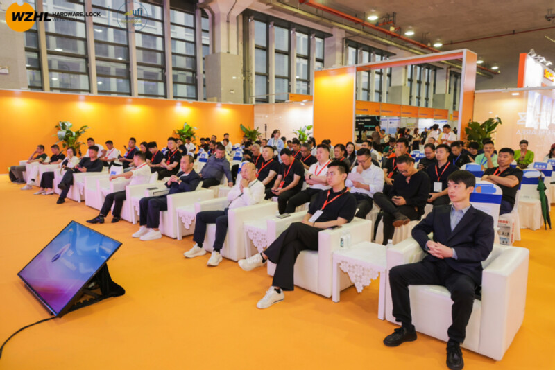 创变求新，价值引领 | 2025中国门窗及家居供应链价值论坛暨质量·服务双承诺品牌巡展（温州）活动成功召开
