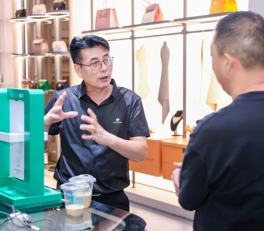 匠心联袂，共筑高定新生态——锐俪卡萨×穆特斐勒战略合作签约仪式圆满落幕