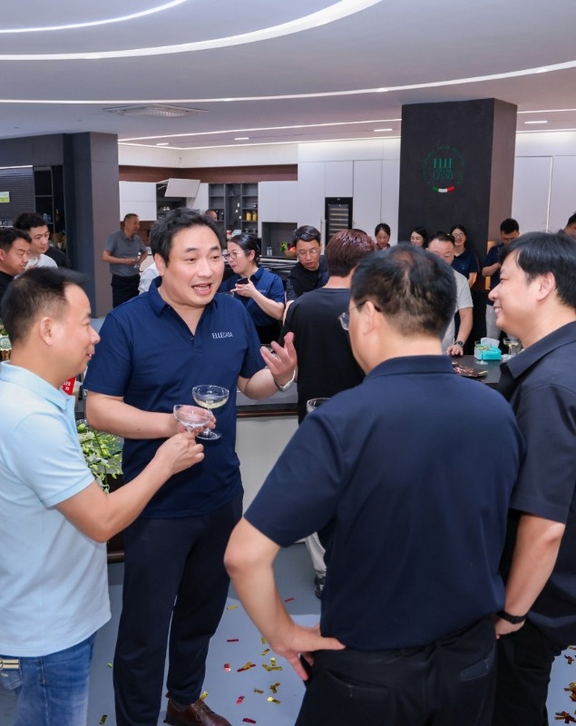 匠心联袂，共筑高定新生态——锐俪卡萨×穆特斐勒战略合作签约仪式圆满落幕